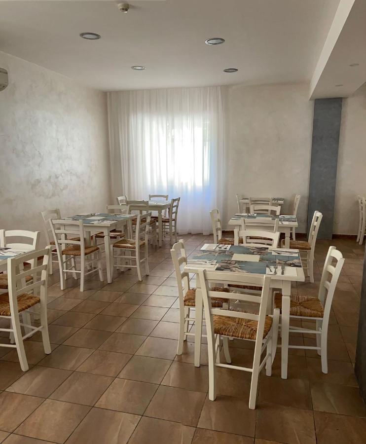 Hotel New Happy Rimini Bagian luar foto