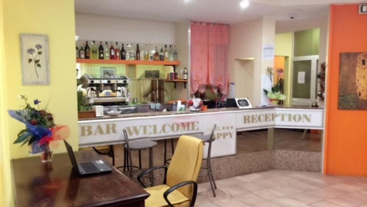 Hotel New Happy Rimini Bagian luar foto