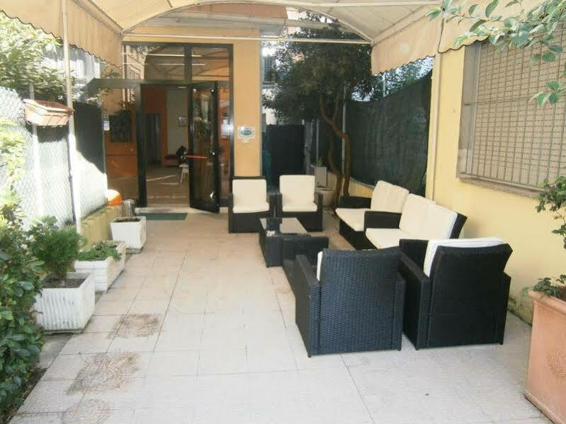 Hotel New Happy Rimini Bagian luar foto